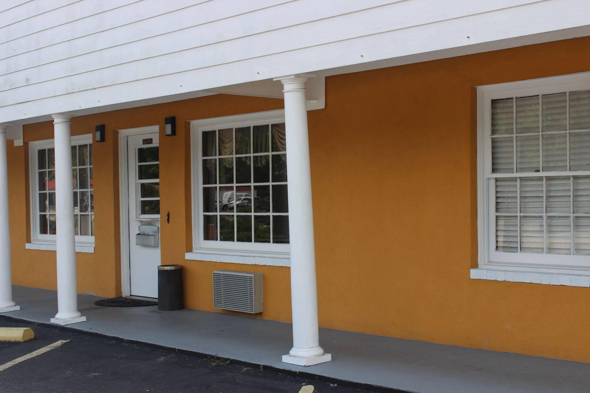 Carolina Lodge Walterboro Εξωτερικό φωτογραφία
