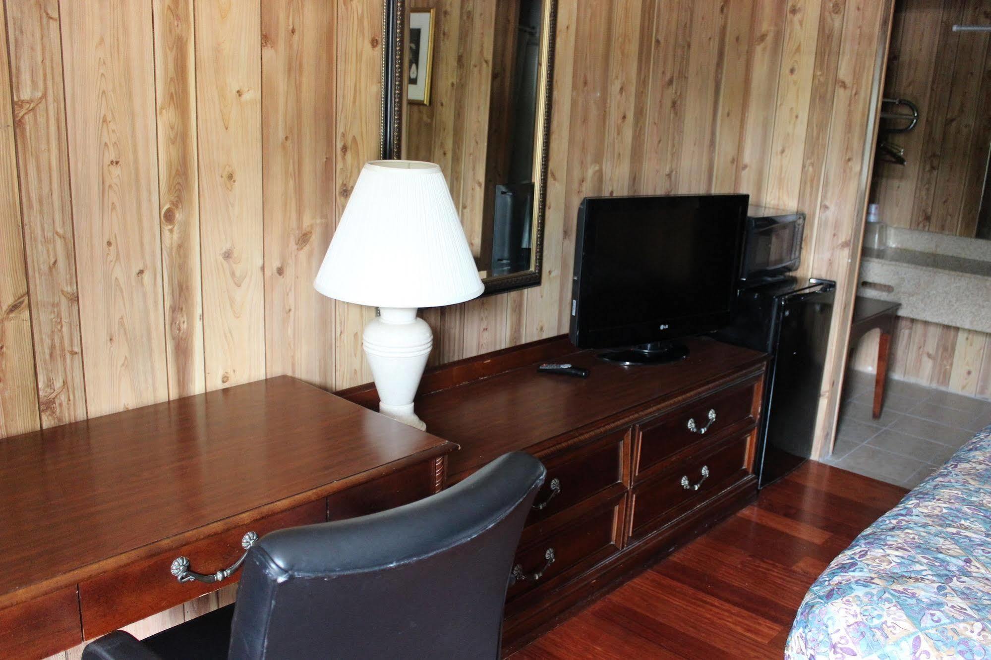 Carolina Lodge Walterboro Εξωτερικό φωτογραφία